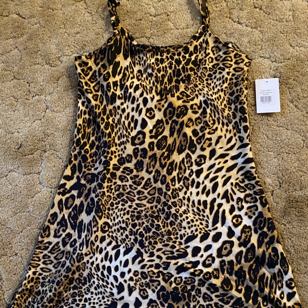 LEOPARD PRINT GOWN